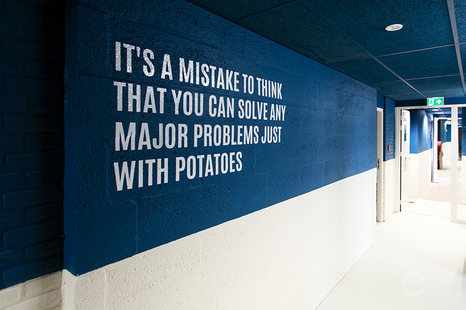 Corridor_SSHXL_Rotterdam_mistake-patatoes_930px